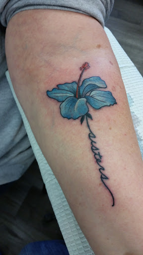 Tattoo Shop «5 Point Studios», reviews and photos, 1800 NW 86th St, Clive, IA 50325, USA