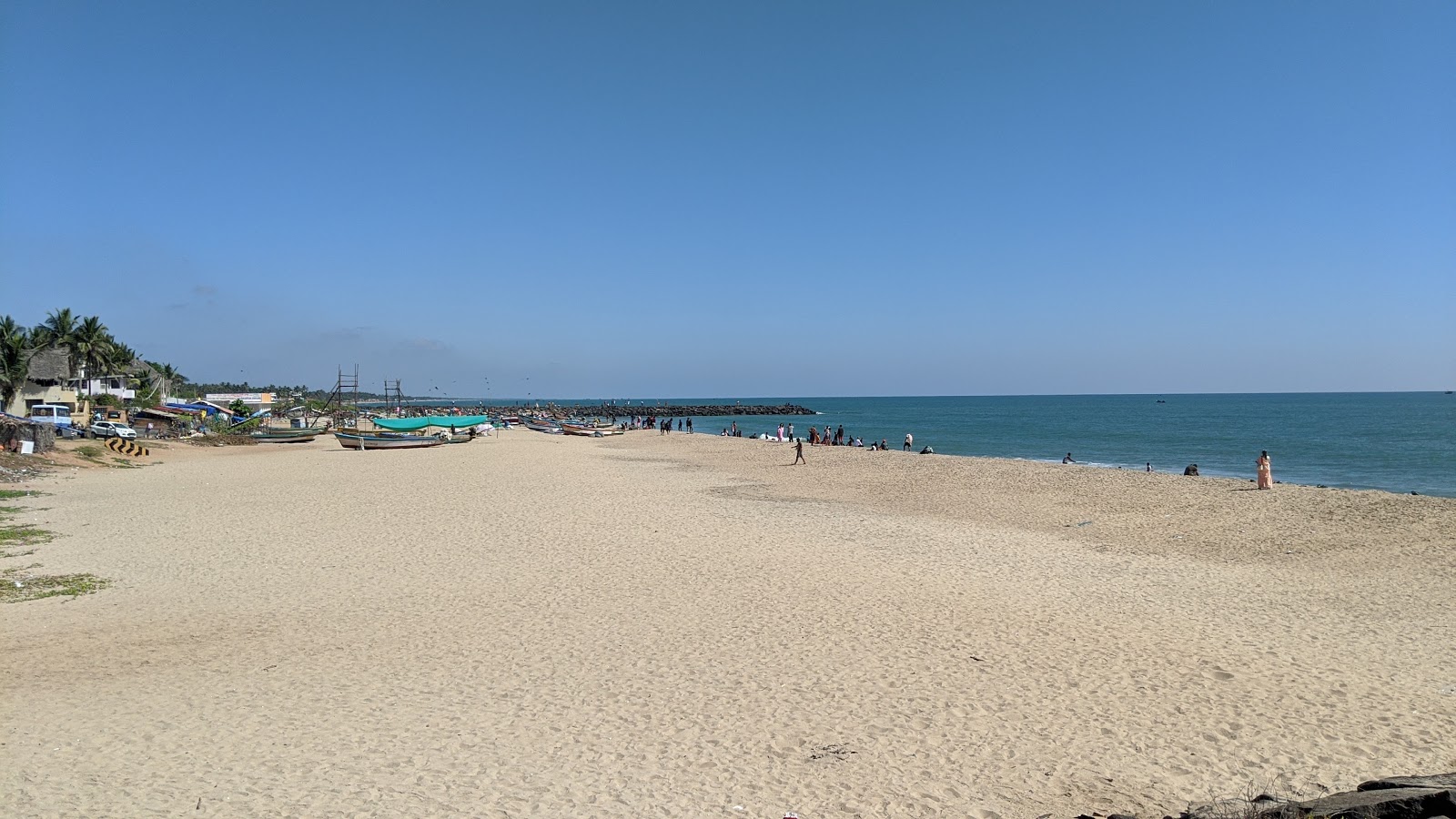 Zdjęcie Serenity Beach z powierzchnią beżowy piasek