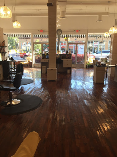 Beauty Salon «Indulgence Salon & Spa», reviews and photos, 156 W Main St, Prattville, AL 36067, USA