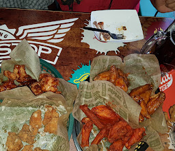 Wingstop Buenavista photo