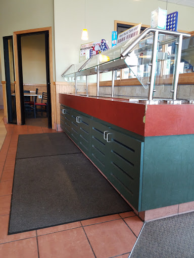 Pizza Restaurant «Round Table Pizza», reviews and photos, 5085 Business Center Dr Suite 102, Fairfield, CA 94533, USA