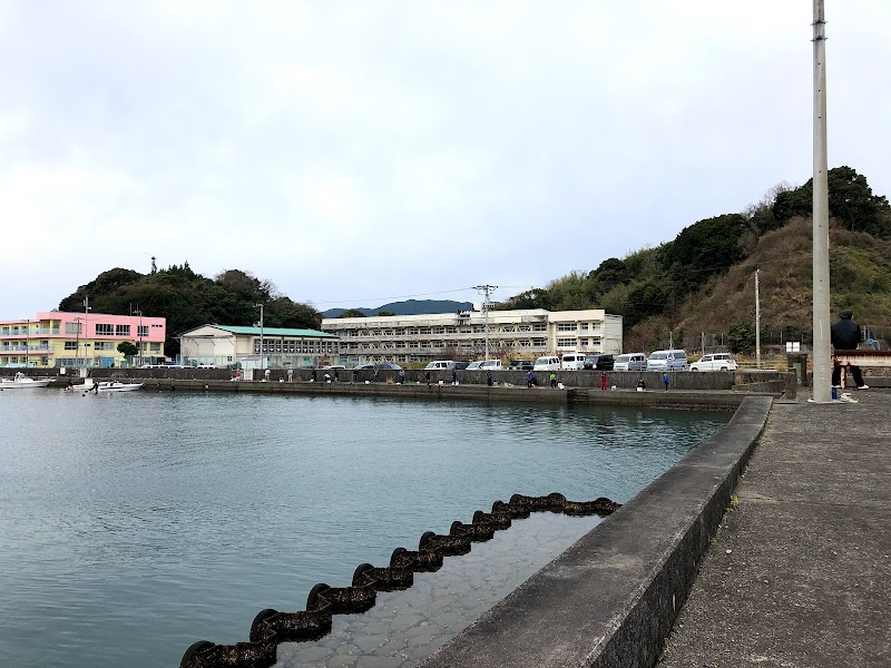 宿毛市立大島小学校