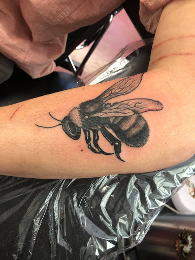 Tattoo Shop «Mystic Tattoo and Body Piercing», reviews and photos, 1150 Richmond Rd, Charlottesville, VA 22911, USA