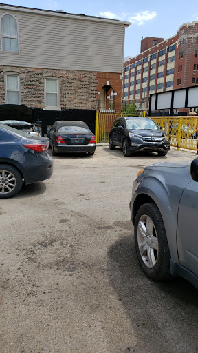 Tire Shop «Discount Tire Store - Joliet, IL», reviews and photos, 1719 W Jefferson St, Joliet, IL 60435, USA