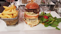 Hamburger du Restaurant français Le Comptoir Lounge à Magny-le-Hongre - n°15