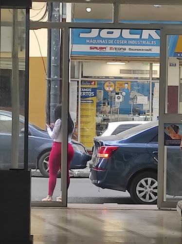 Avenida Gregorio Escobedo 911, entre Junín y, Victor Manuel Rendón, Guayaquil 090313, Ecuador