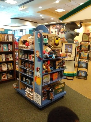 Book Store «Barnes & Noble», reviews and photos, 150 Granite St, Braintree, MA 02184, USA