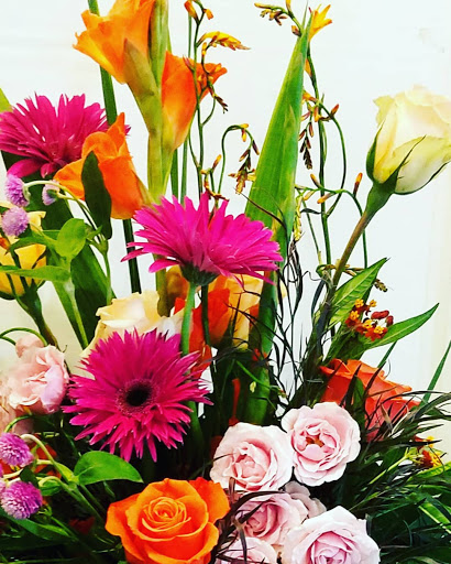 Consignment Shop «Old Bank Flowers Art and Marketplace», reviews and photos, 66 Main St, East Hampton, CT 06424, USA