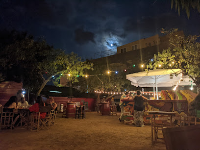 Bluegrass Bar La Traviesa - Carrer de Girona, 5, 43830 Torredembarra, Tarragona, Spain