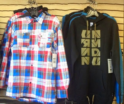 Ski Shop «Mountain Dogs Ski & Sport», reviews and photos, 12 Plaistow Rd, Plaistow, NH 03865, USA