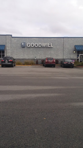 Thrift Store «Goodwill», reviews and photos