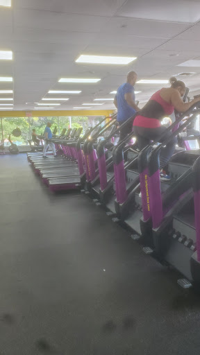 Gym «Planet Fitness», reviews and photos, 82 W 225th St, Bronx, NY 10463, USA
