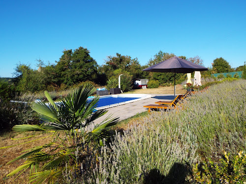 Lodge Gîte avec piscine la Mule du Causse Caniac-du-Causse