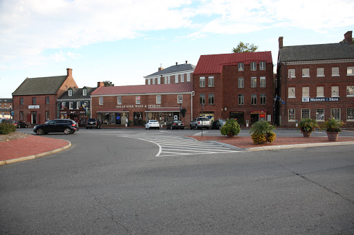 Wine Store «Mills Fine Wine & Spirits», reviews and photos, 87 Main St, Annapolis, MD 21401, USA
