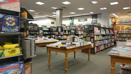 Book Store «Barnes & Noble», reviews and photos, 5231 E 41st St, Tulsa, OK 74135, USA