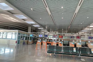 Toulon Hyères Airport image