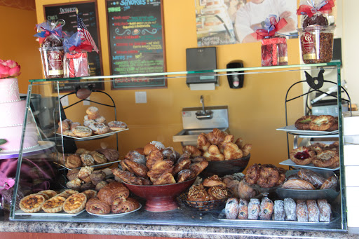 Bakery «Cocoa Bean Fine Desserts», reviews and photos, 11 S 7th St, Geneva, IL 60134, USA