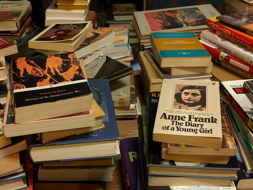 Book Store «Uncharted Books», reviews and photos, 2620 N Milwaukee Ave, Chicago, IL 60647, USA