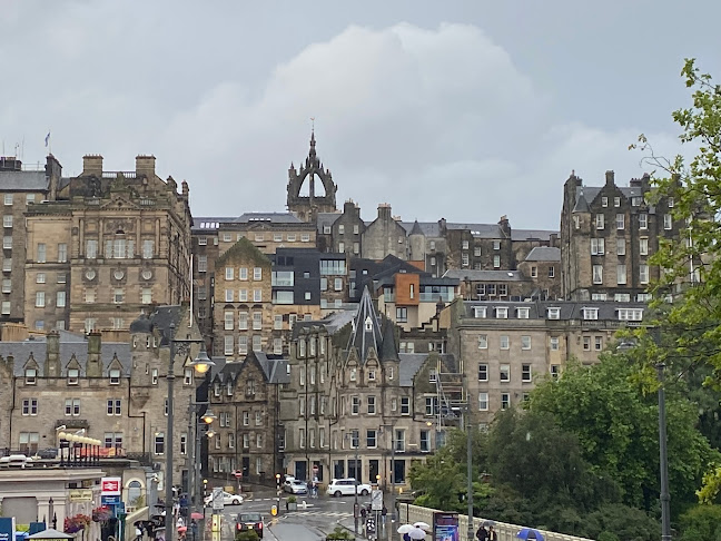 Comments and reviews of The Edinburgh Coach & Truck Park