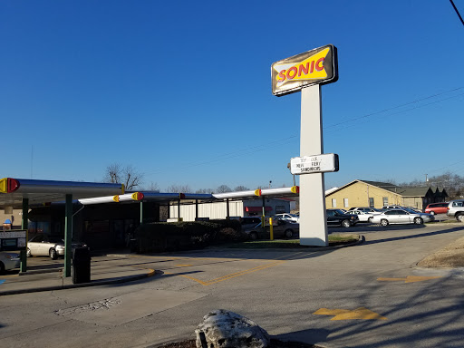 Fast Food Restaurant «Sonic Drive-In», reviews and photos, 3904 Dickerson Pike, Nashville, TN 37207, USA
