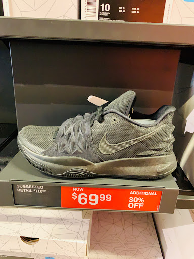Sportswear Store «Nike Factory Store», reviews and photos, 300 Artisan Way, Somerville, MA 02145, USA