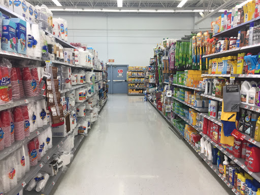 Discount Store «Walmart», reviews and photos, 910 Wolcott St, Waterbury, CT 06705, USA