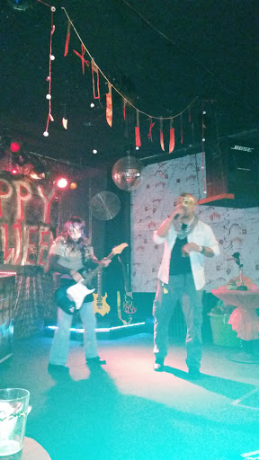 Karaoke Bar «Singers Karaoke Club», reviews and photos, 1345 Milton Ave, Syracuse, NY 13204, USA