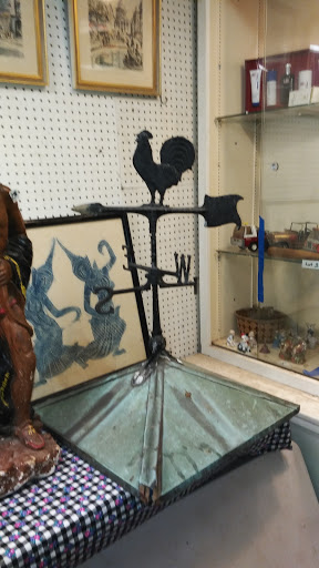 Used Furniture Store «Emmitsburg Auction», reviews and photos, 17319 N Seton Ave, Emmitsburg, MD 21727, USA