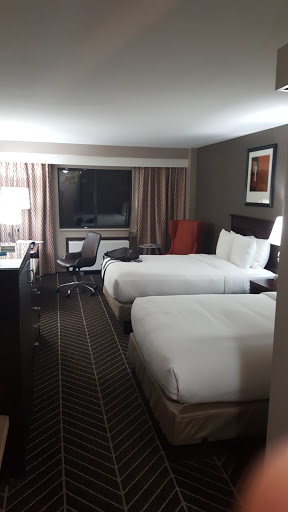 Hotel «Hilton Arlington», reviews and photos, 950 N Stafford St, Arlington, VA 22203, USA