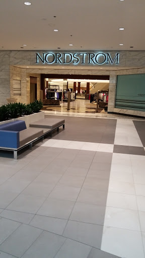 Shopping Mall «Fashion Centre at Pentagon City», reviews and photos, 1100 S Hayes St, Arlington, VA 22202, USA