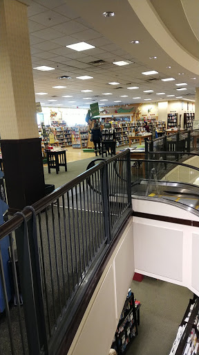 Book Store «Barnes & Noble», reviews and photos, 3195 28th St SE, Grand Rapids, MI 49512, USA
