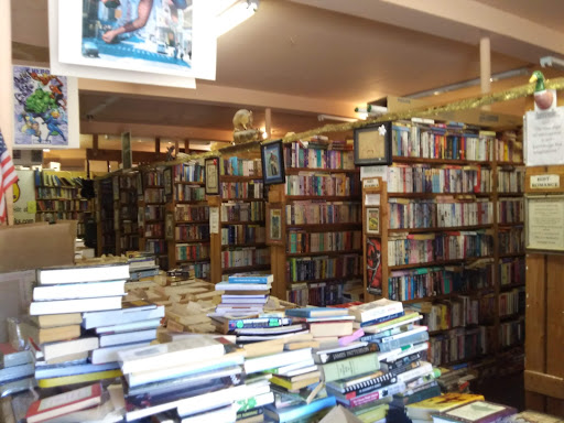 Book Store «U.S. 41 Book Store», reviews and photos, 17244 US-41, Spring Hill, FL 34610, USA