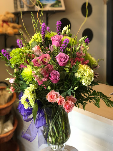 Florist «Valley Florist», reviews and photos, 301 Merrimack St, Methuen, MA 01844, USA