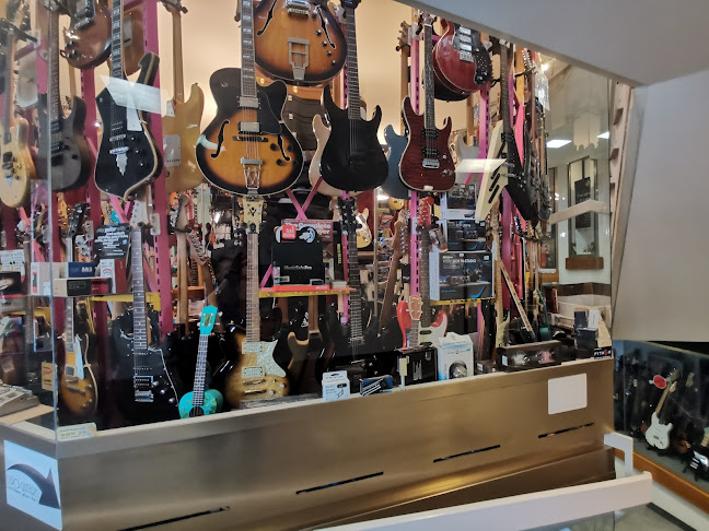 Guitar's Cafe - Musikgeschäft