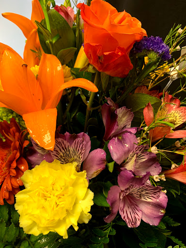 Florist «Mid Cities Florist», reviews and photos, 3225 Harwood Rd F, Bedford, TX 76021, USA