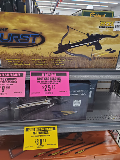 Sporting Goods Store «Big 5 Sporting Goods», reviews and photos, 3420 Arden Way, Sacramento, CA 95825, USA