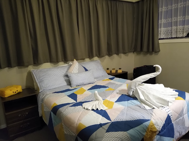 Reviews of Big & Bright Guest House in Dunedin - Hotel