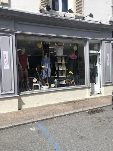 Magasin de vêtements pour femmes Lily d’ange la fée 3, rue Paul Doumer 23700 Auzances Auzances