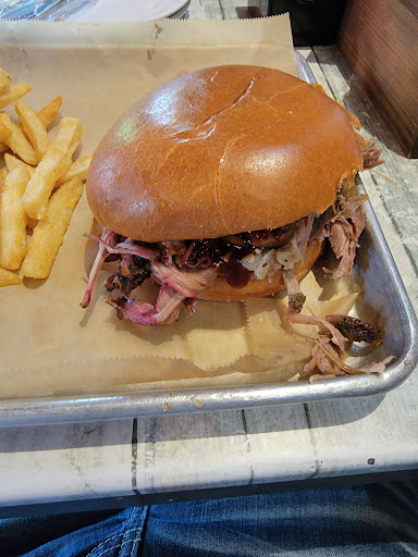 Barbecue Restaurant «Hendricks BBQ», reviews and photos, 1200 S Main St, St Charles, MO 63301, USA