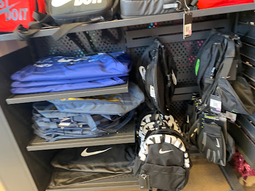 Clothing Store «Nike Factory Store», reviews and photos, 2910 W Loop 289 #805, Lubbock, TX 79407, USA