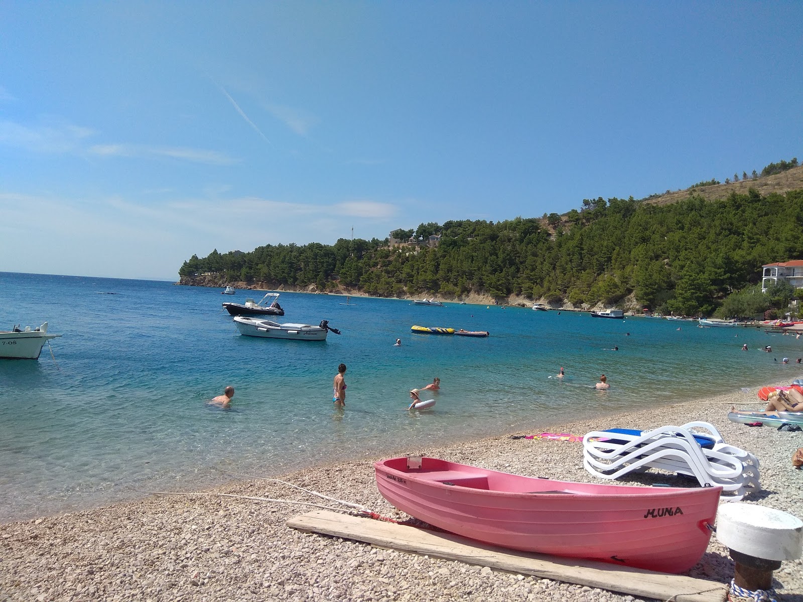 Photo de Plaza Stanici protégé par des falaises