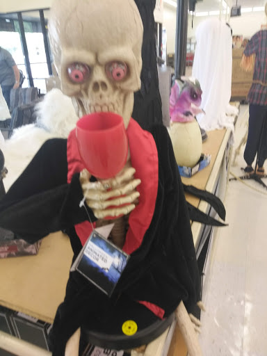 Shopping Mall «Shops at Seneca Mall», reviews and photos, 8015 Oswego Rd, Liverpool, NY 13090, USA