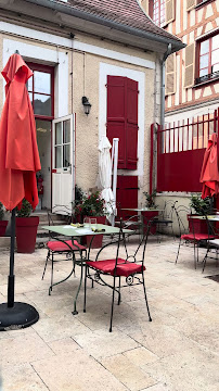 Atmosphère du Restaurant Le Maison Fort à Auxerre - n°10
