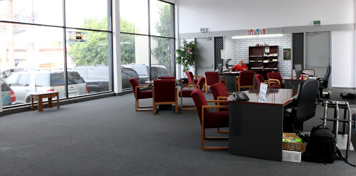 Used Car Dealer «Canoga Imports Used Auto Sales Dealer», reviews and photos, 20924 Vanowen St, Canoga Park, CA 91303, USA