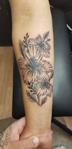 Tattoo Shop «Electric Rose Tattoo», reviews and photos, 55011 Mayflower Rd, South Bend, IN 46628, USA