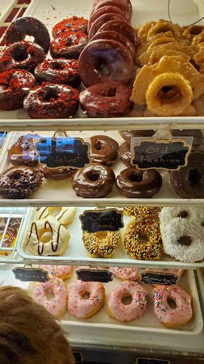 Donut Shop «Donut Hutt», reviews and photos, 1016 W Poplar Ave #111, Collierville, TN 38017, USA