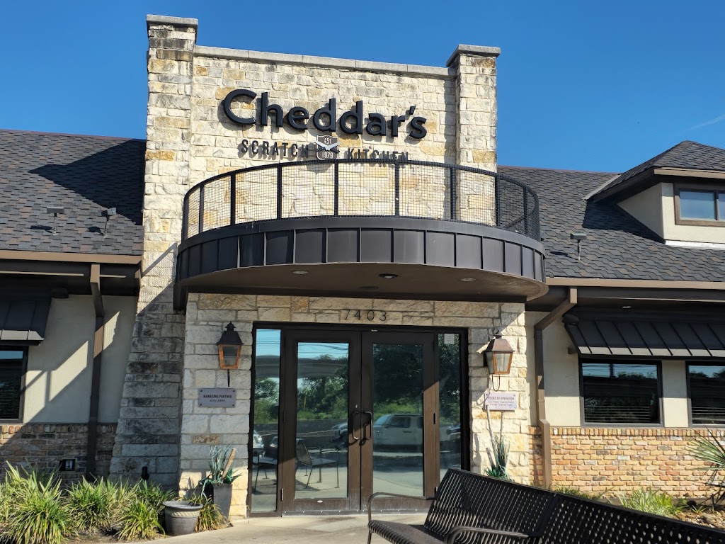 Cheddar's Scratch Kitchen 78245