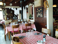 Atmosphère du Restaurant français Restaurant Le Chalet Savoyard à La Clusaz - n°20