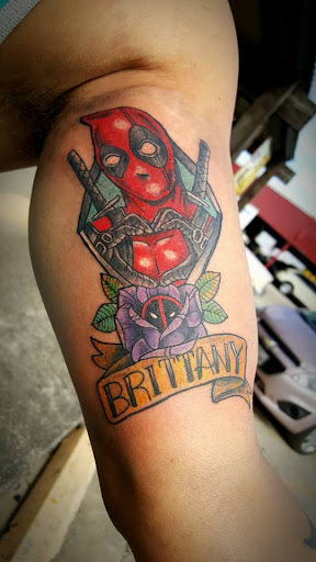 Tattoo Shop «Body Expressions Tattoo Studio», reviews and photos, 406 E Kingsbury St, Seguin, TX 78155, USA