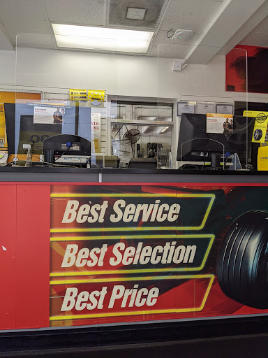 Tire Shop «Tires Plus», reviews and photos, 3820 Bird Rd, Coral Gables, FL 33146, USA